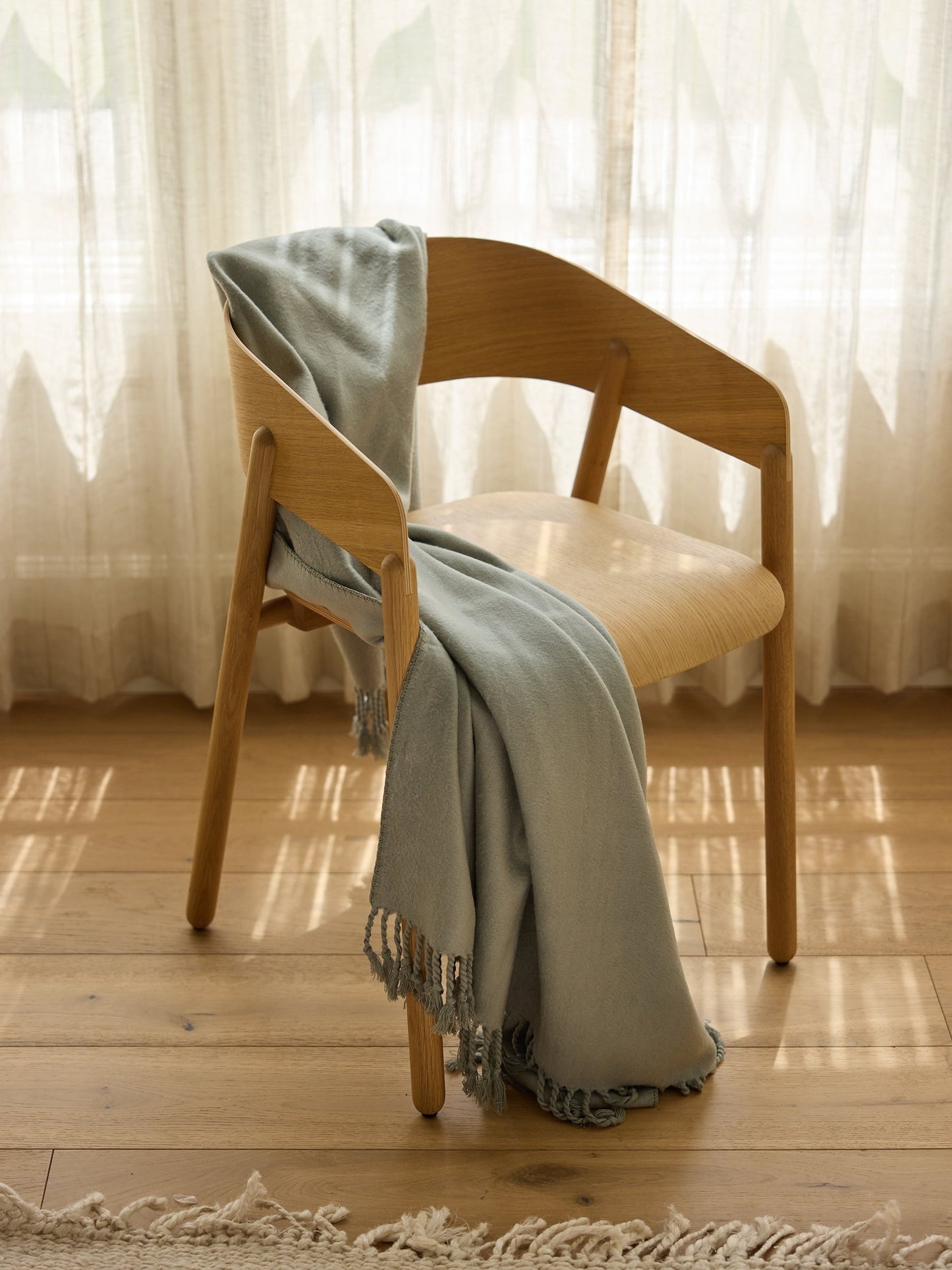 Bamboo Tassel Throw - Wholesale