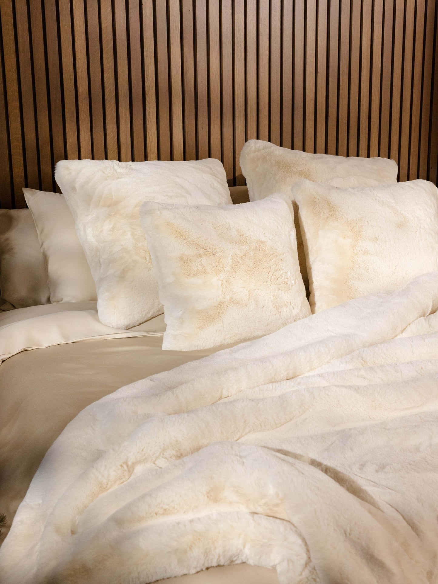 Superplush Cuddle Pillow - Wholesale