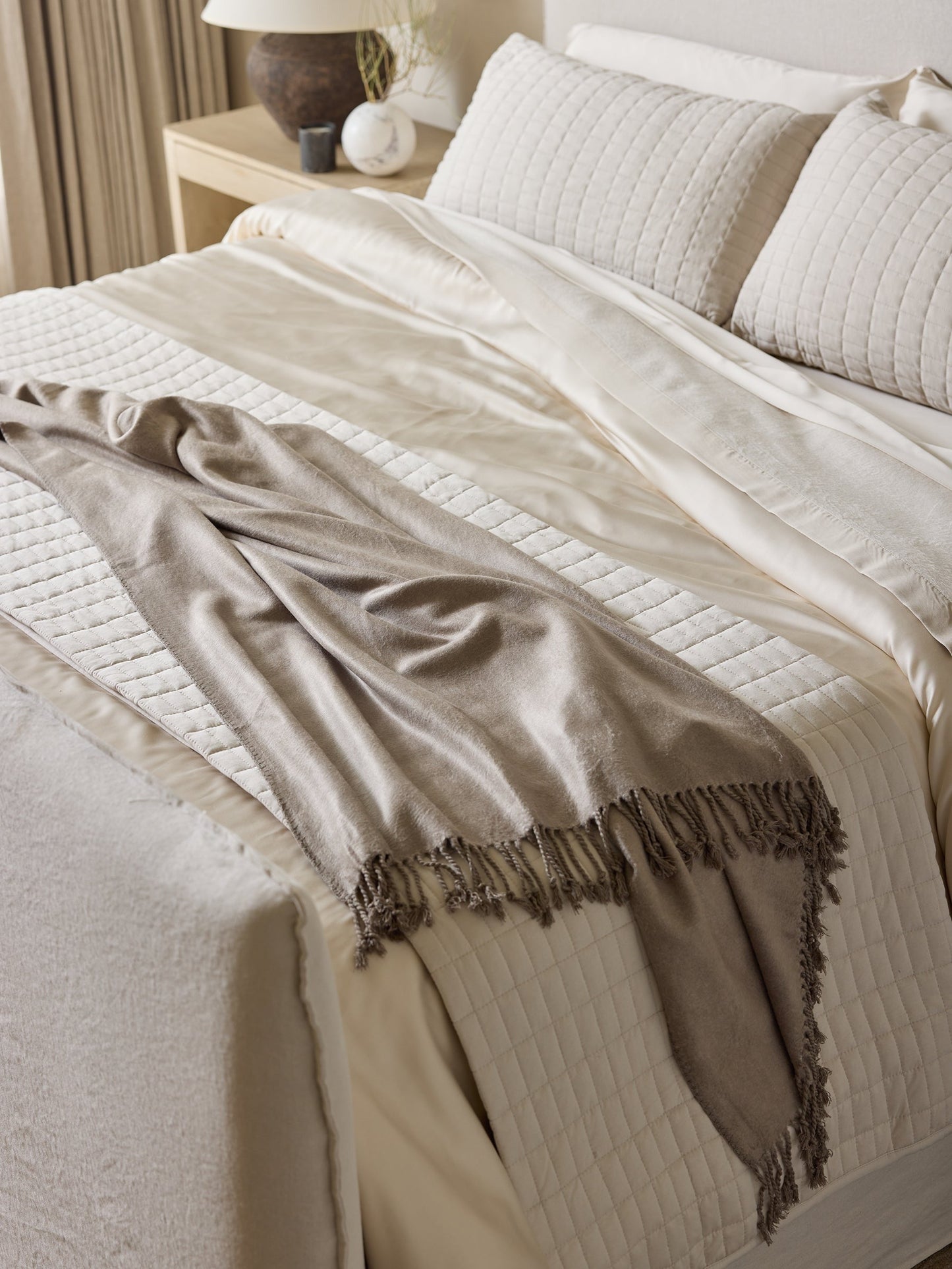 Bamboo Tassel Throw - Wholesale