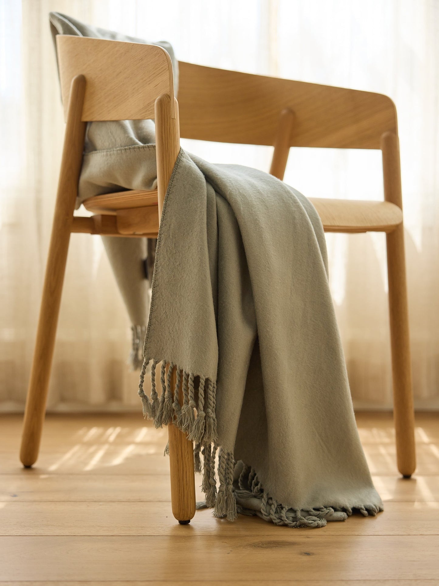 Bamboo Tassel Throw - Wholesale