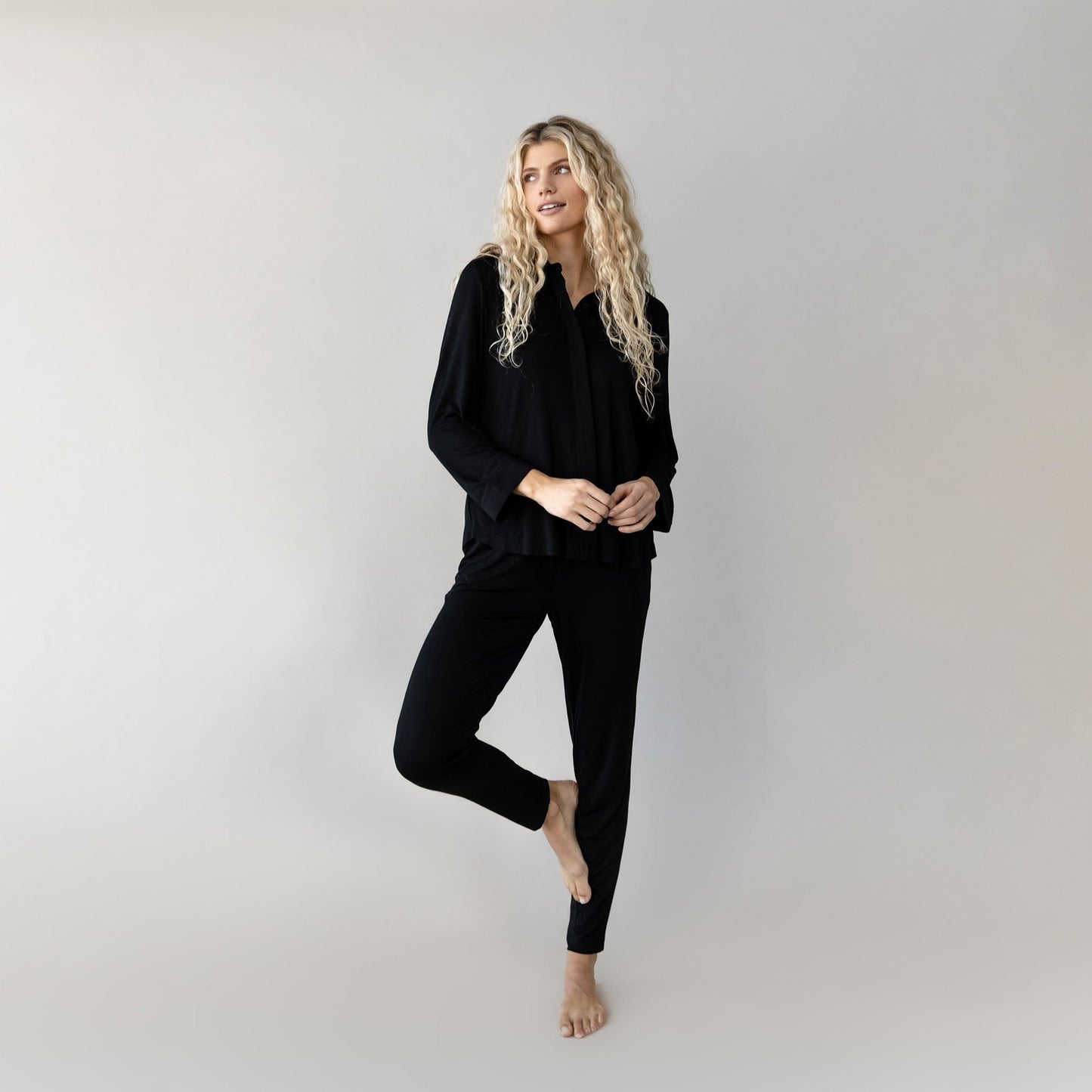 Women's Bamboo Stretch-Knit Tapered Pant - Wholesale
