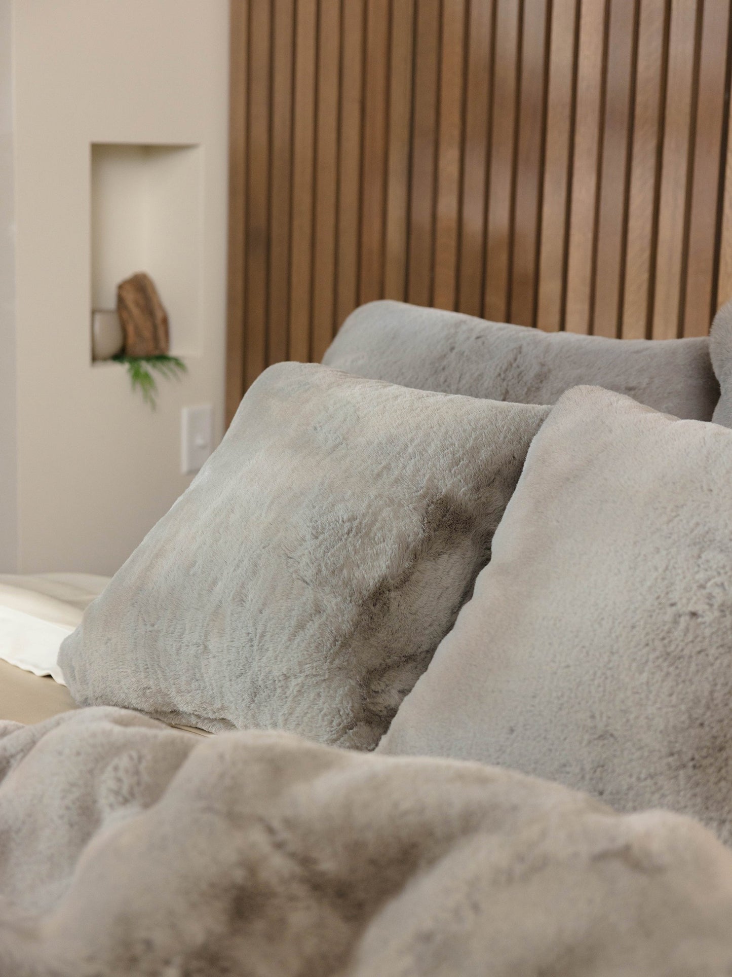 Superplush Cuddle Pillow - Wholesale