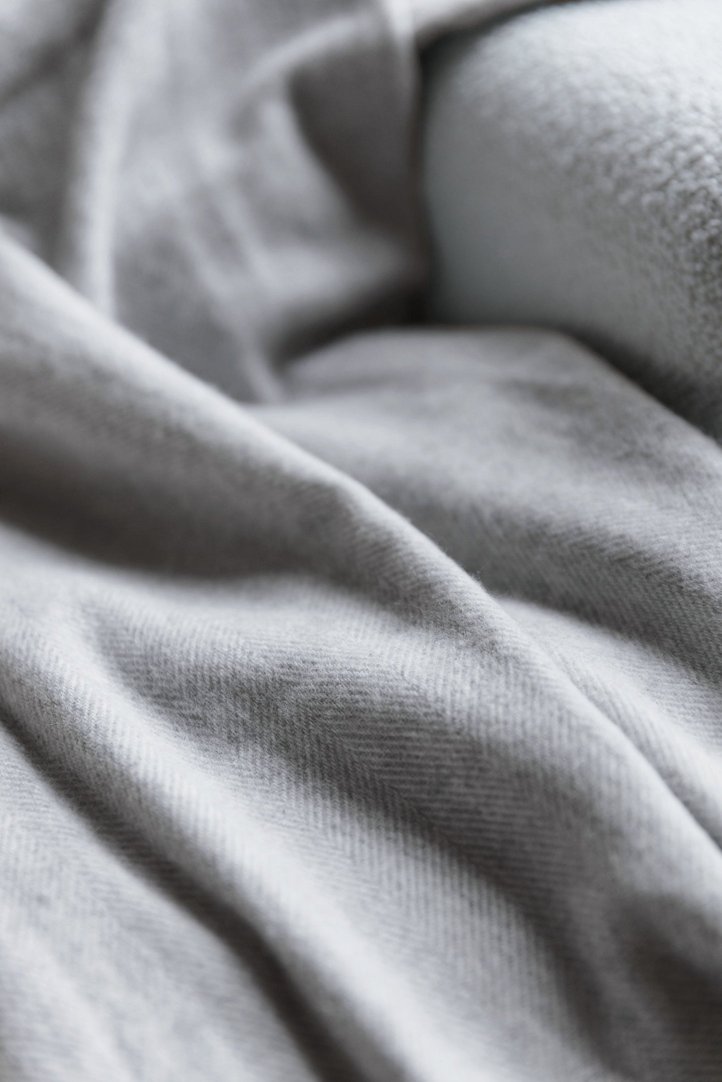 Bamboo Herringbone Tassel Throw - Wholesale