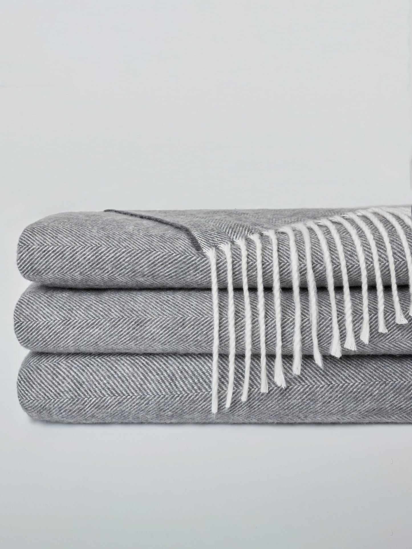 Bamboo Herringbone Tassel Throw - Wholesale