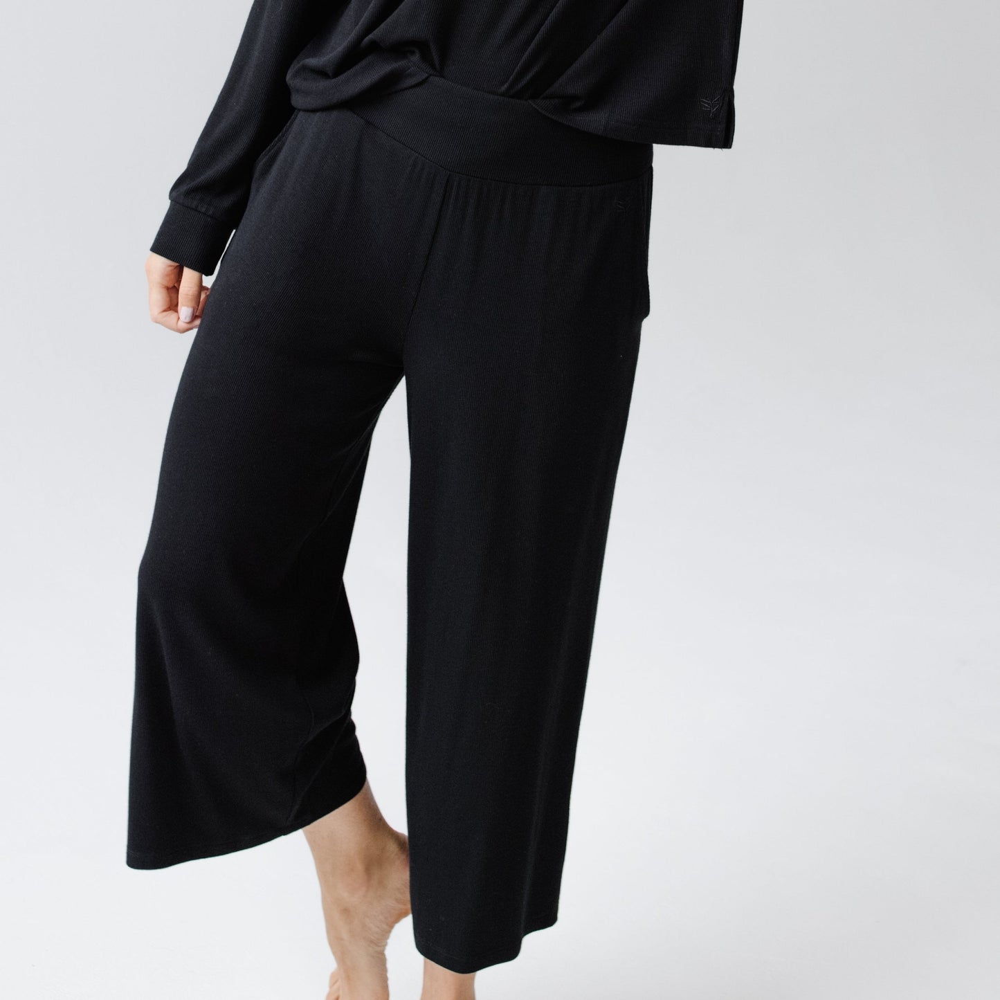 Women's Bamboo Rib-Knit Lounge Capri - Wholesale
