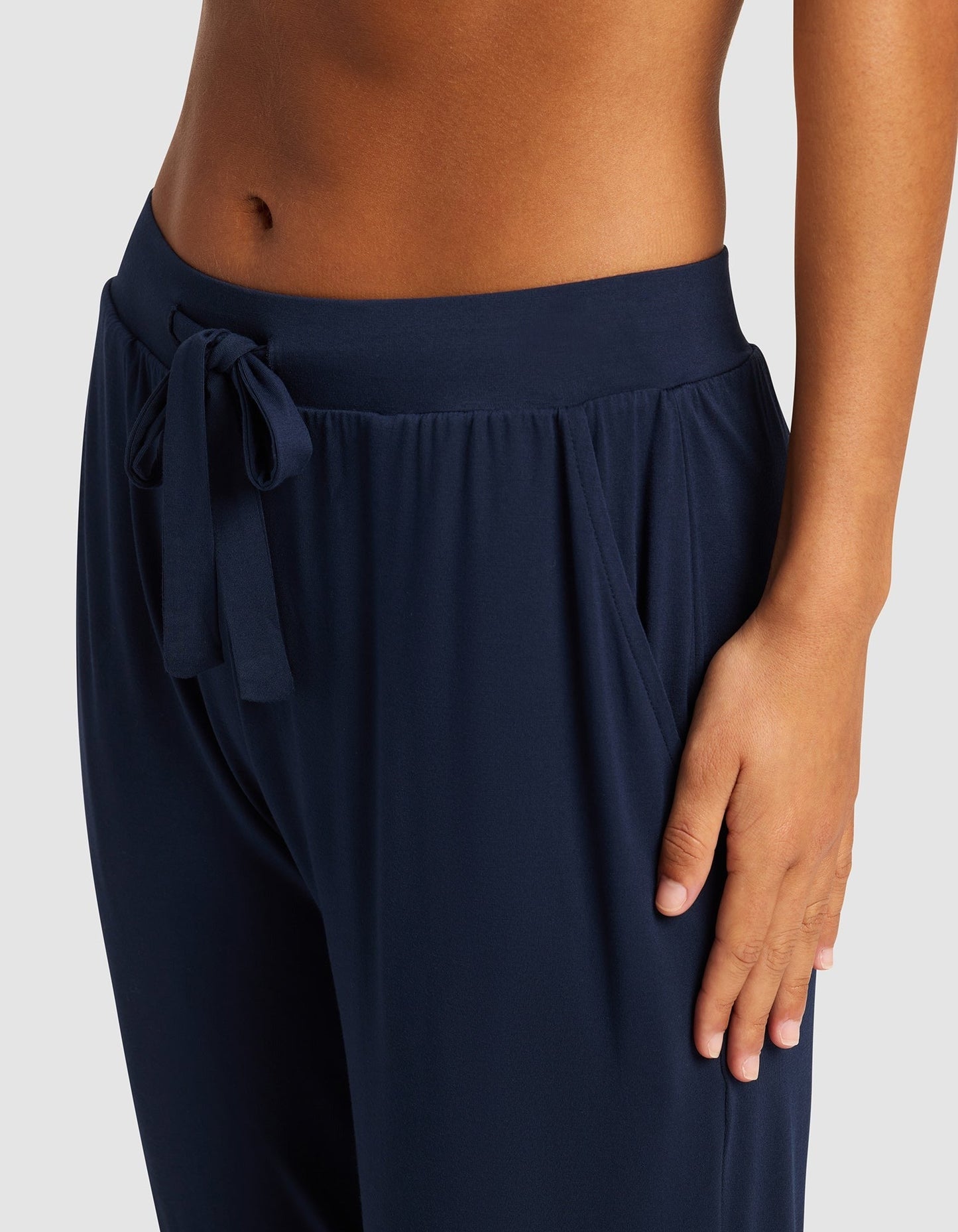 Women's Bamboo Stretch-Knit Tapered Pant