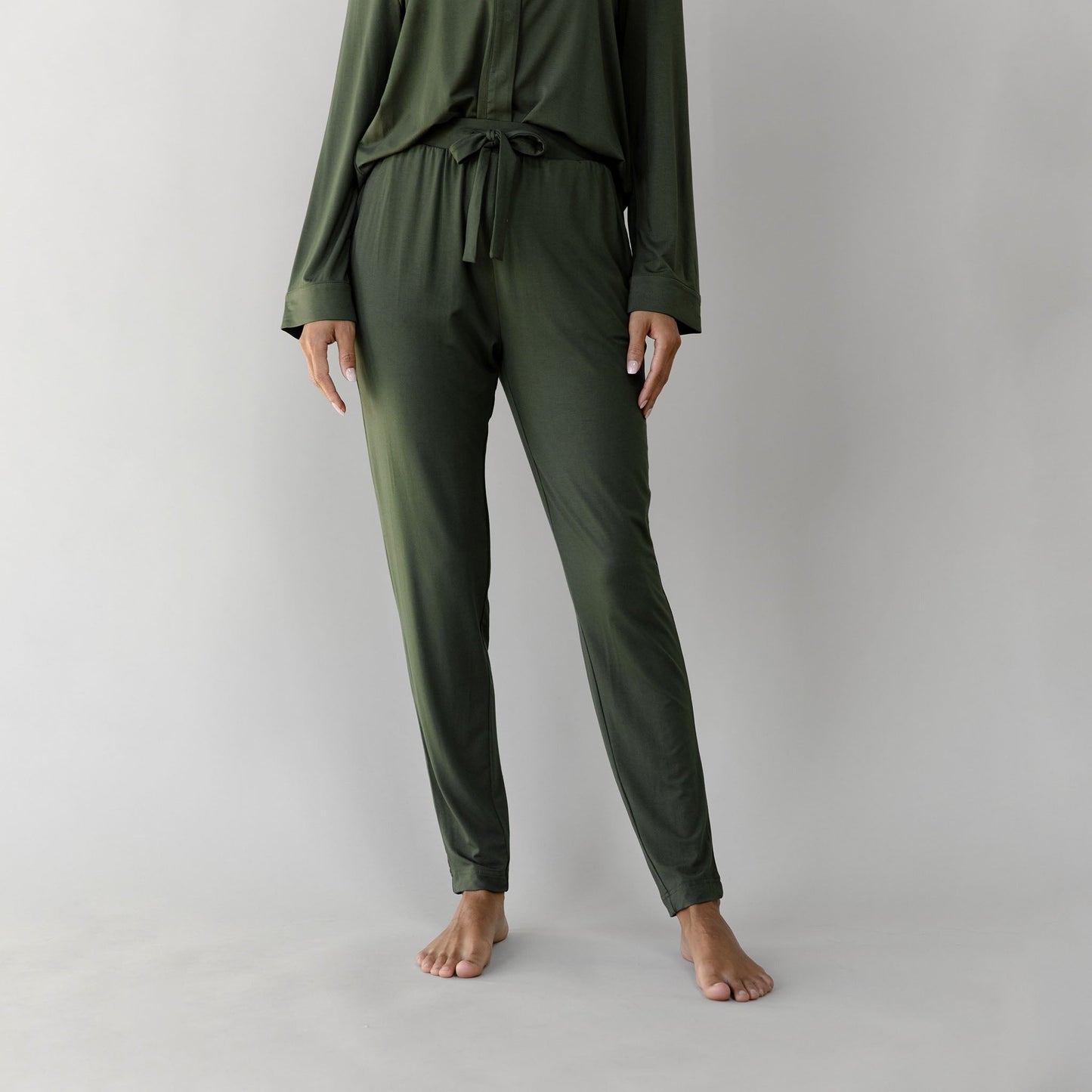 Women's Bamboo Stretch-Knit Tapered Pant - Wholesale